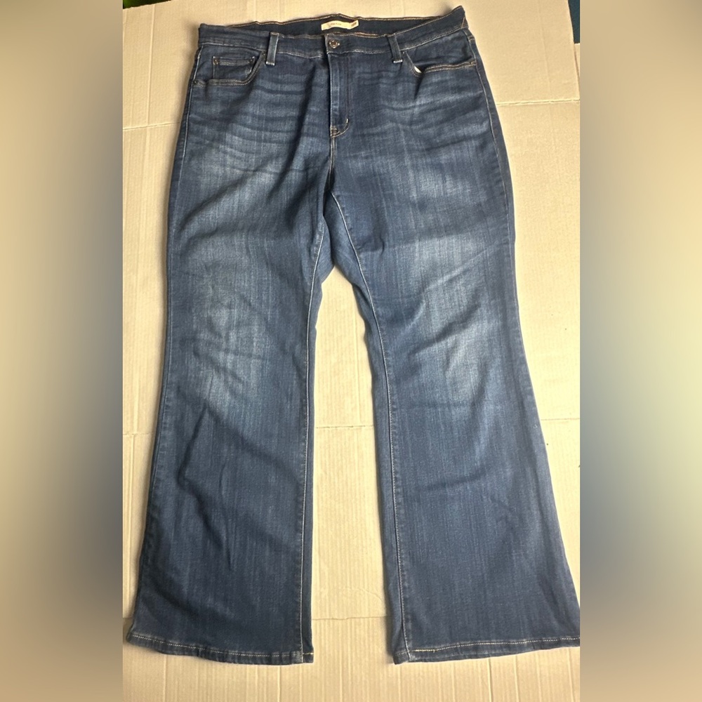 Levi's‎ Women's Plus Size 726 High-Rise Flare Jeans